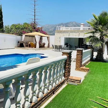 Sunny Mijas With Large Pool Free Parking Vakantiehuis Málaga