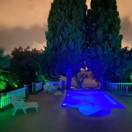 Vakantiehuis Sunny Mijas With Large Pool Free Parking
