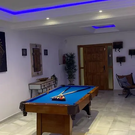 Sunny Mijas With Large Pool Free Parking Semesterbostad