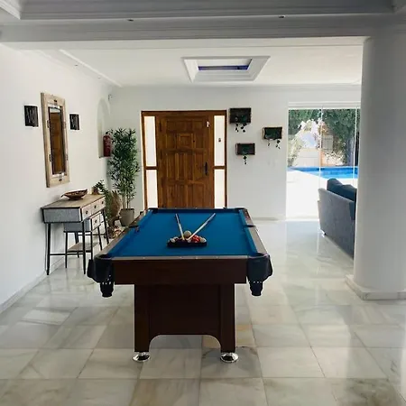 Semesterbostad Sunny Mijas With Large Pool Free Parking Málaga